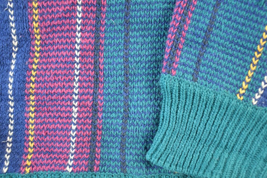 Vintage 1990s Boston Traders Knit Abstract Pattern Crewneck Sweater Mens M from propervintagecanada