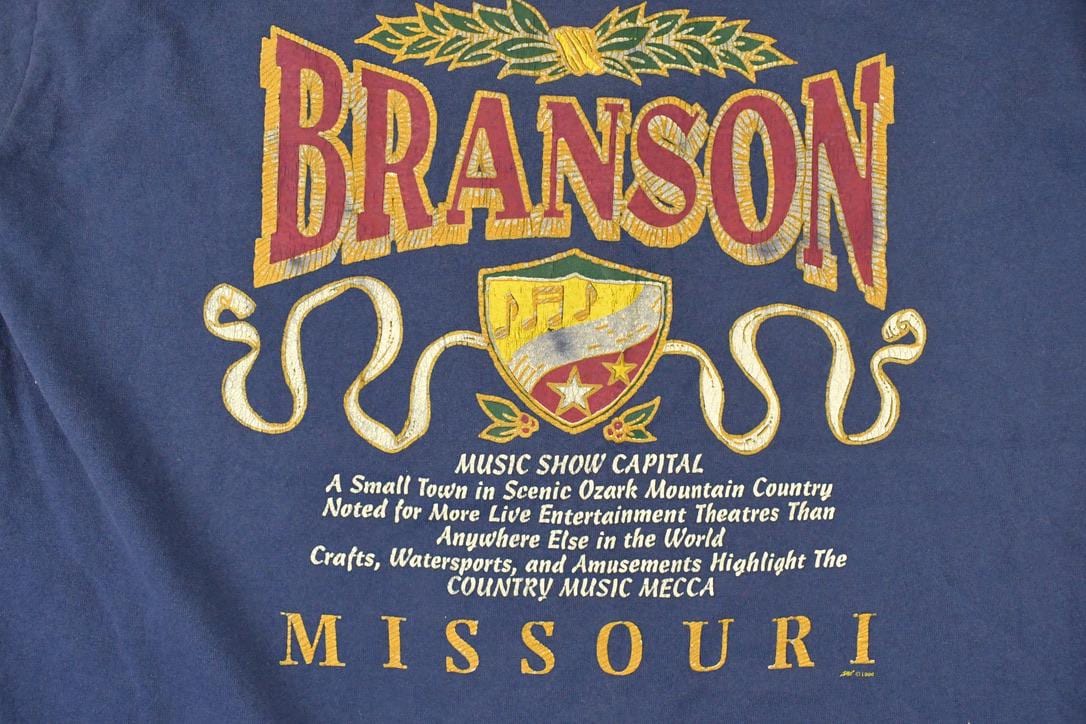 Vintage 1990s Branson Missouri Souvenir Travel T-Shirt Men's M / Destination Shirt / 90s Single Stitch Graphic Tee / Made in USA from propervintagecanada