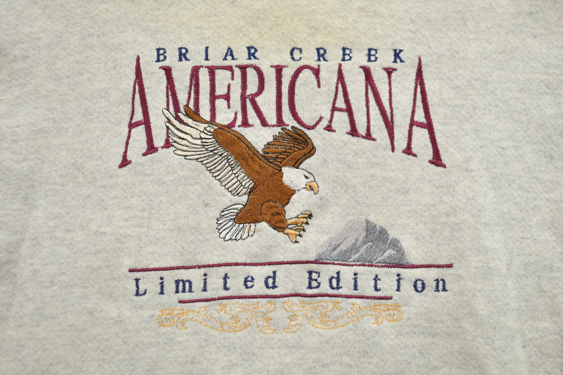 Vintage 1990s Briar Creek Americana Souvenir Crewneck Sweatshirt Men's XL from propervintagecanada