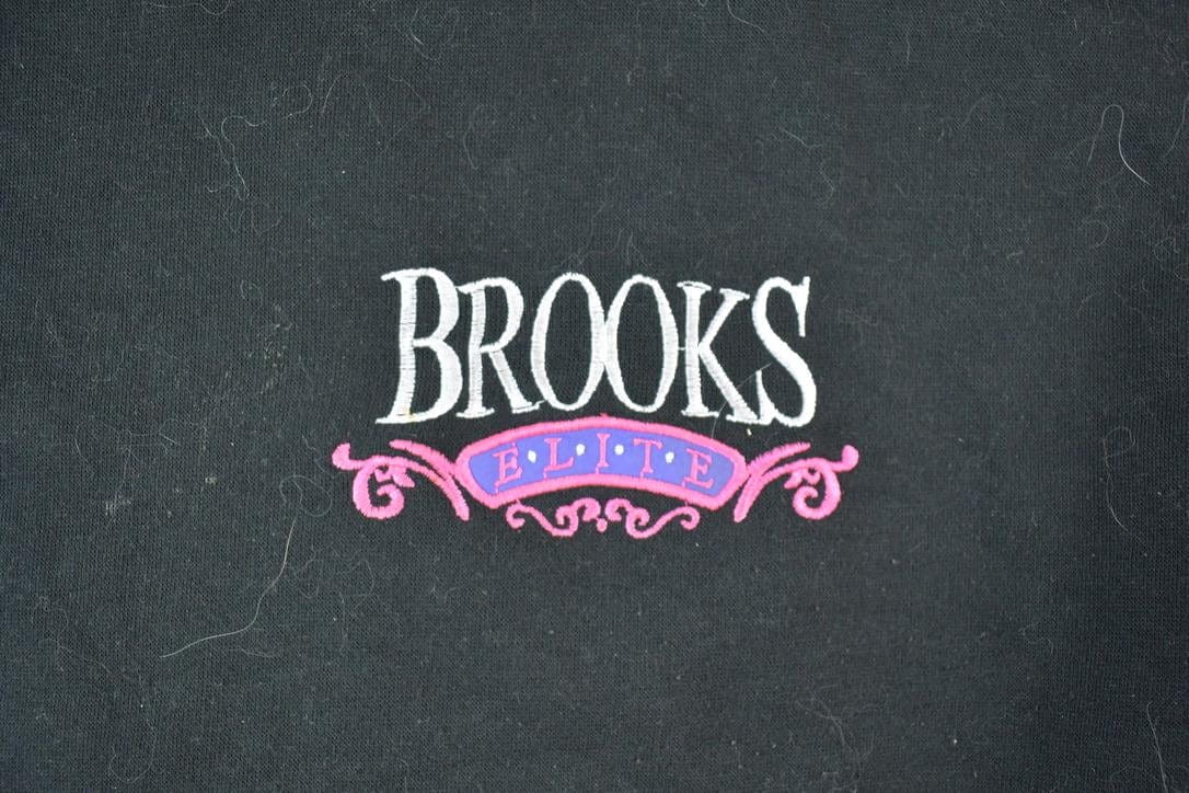 Vintage 1990s Brooks Elite Crewneck Sweatshirt Men's Medium from propervintagecanada