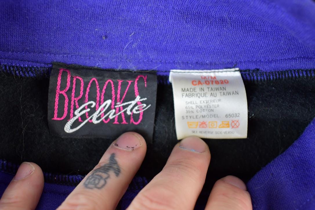 Vintage 1990s Brooks Elite Crewneck Sweatshirt Men's Medium from propervintagecanada