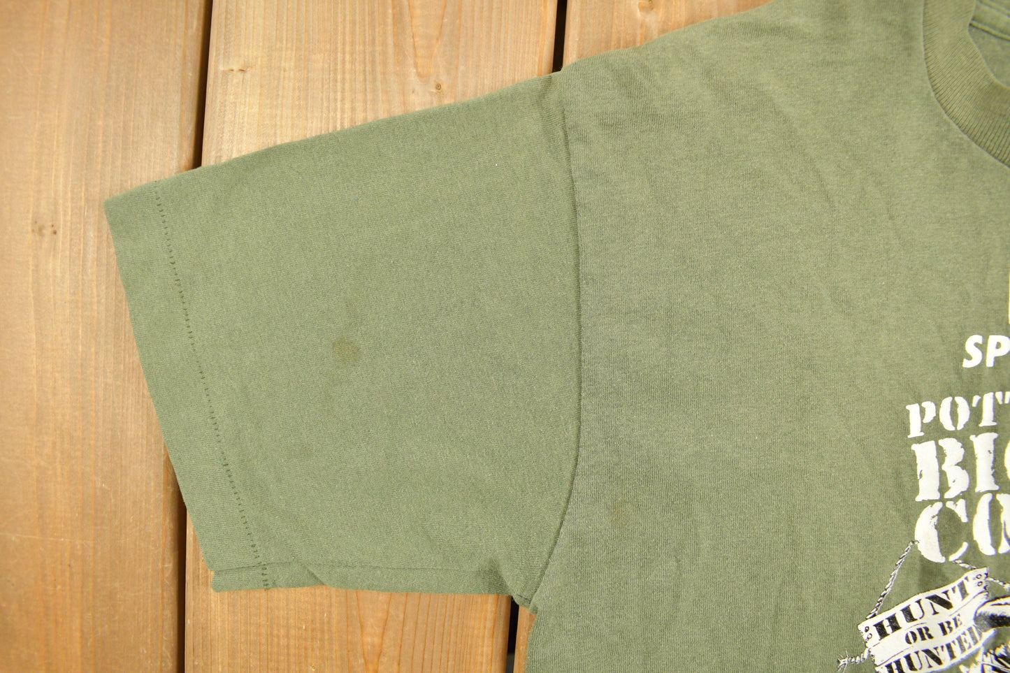 Vintage 1990s Buck Hunting Galeton PA Graphic T-Shirt Men's Small from propervintagecanada