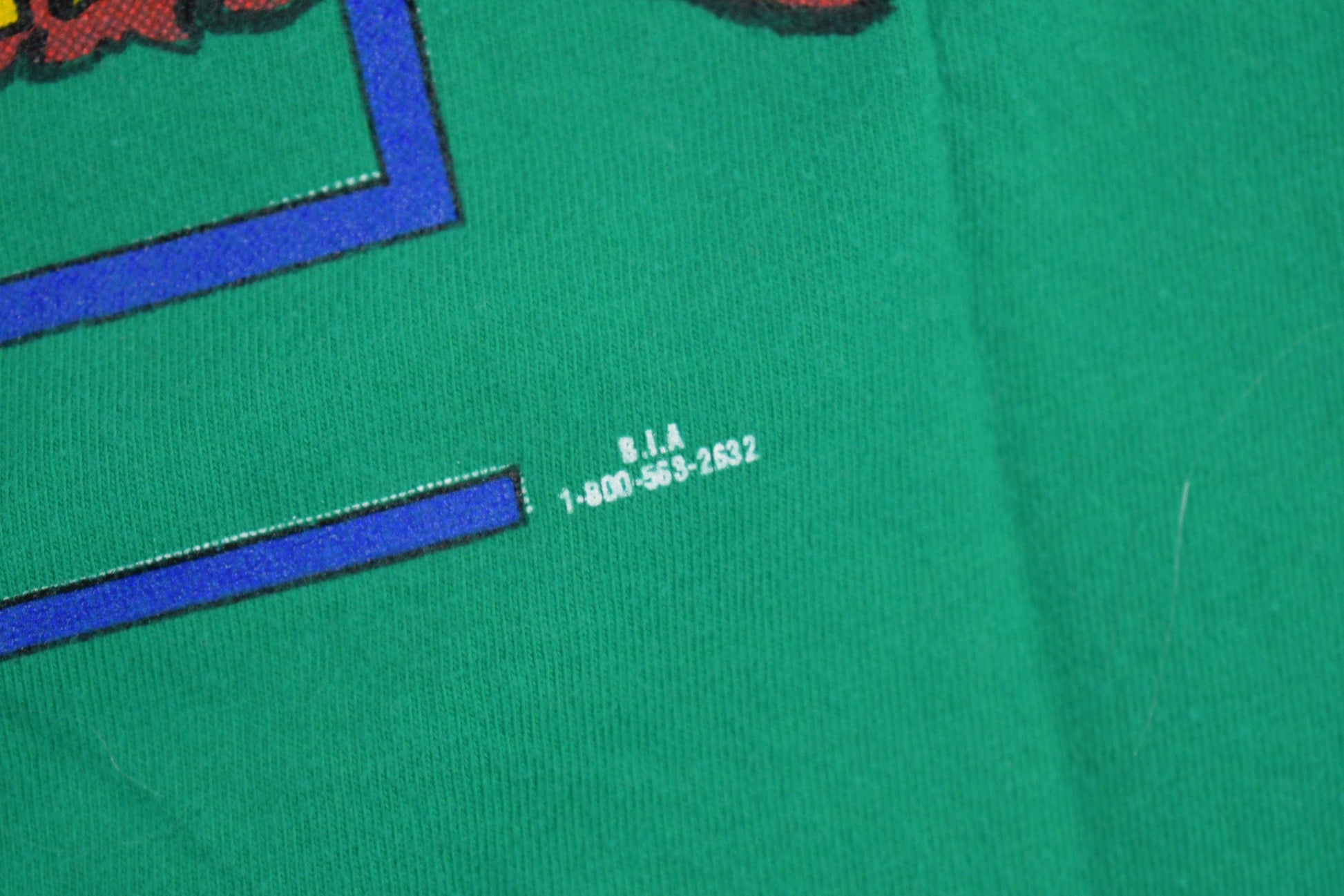 Vintage 1990s Buffalo Charlies Bar & Grill Graphic T Shirt Men's XL from propervintagecanada