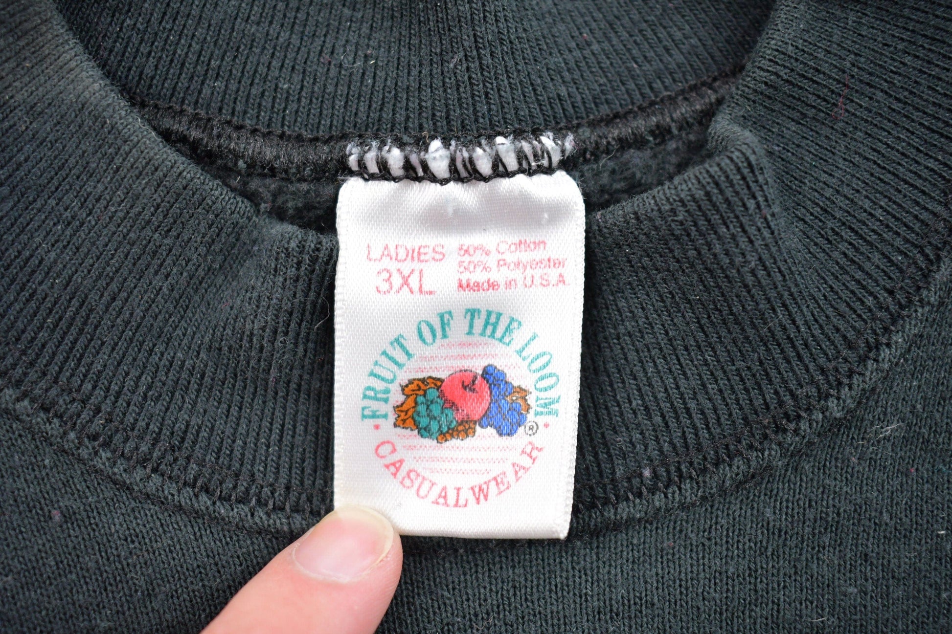 Vintage 1990s Bunny Theme Christmas Sweater Men's XL from propervintagecanada