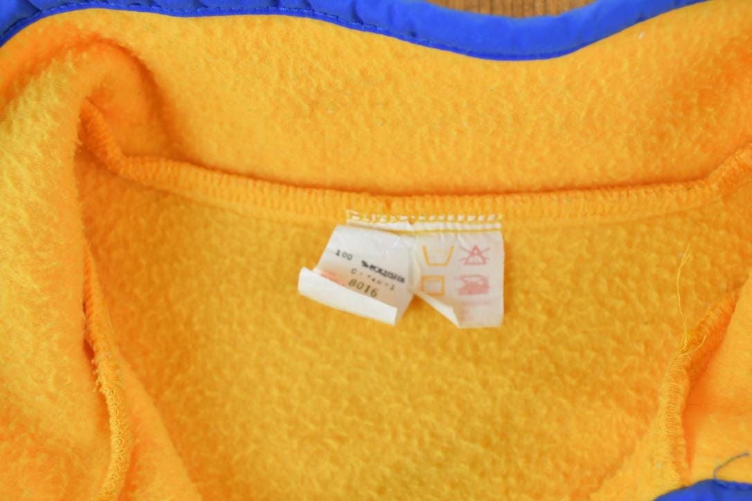 Vintage 1990s Burdy Ice Ski Fleece Sweater Men's Large from propervintagecanada