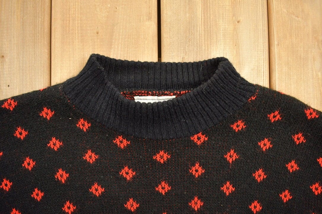 Vintage 1990s Burlington Knit Sweater Men's Medium from propervintagecanada