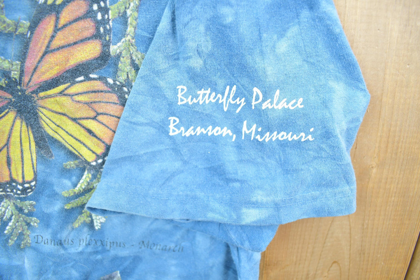 Vintage 1990s Butterfly Palace T Shirt Men's Medium from propervintagecanada
