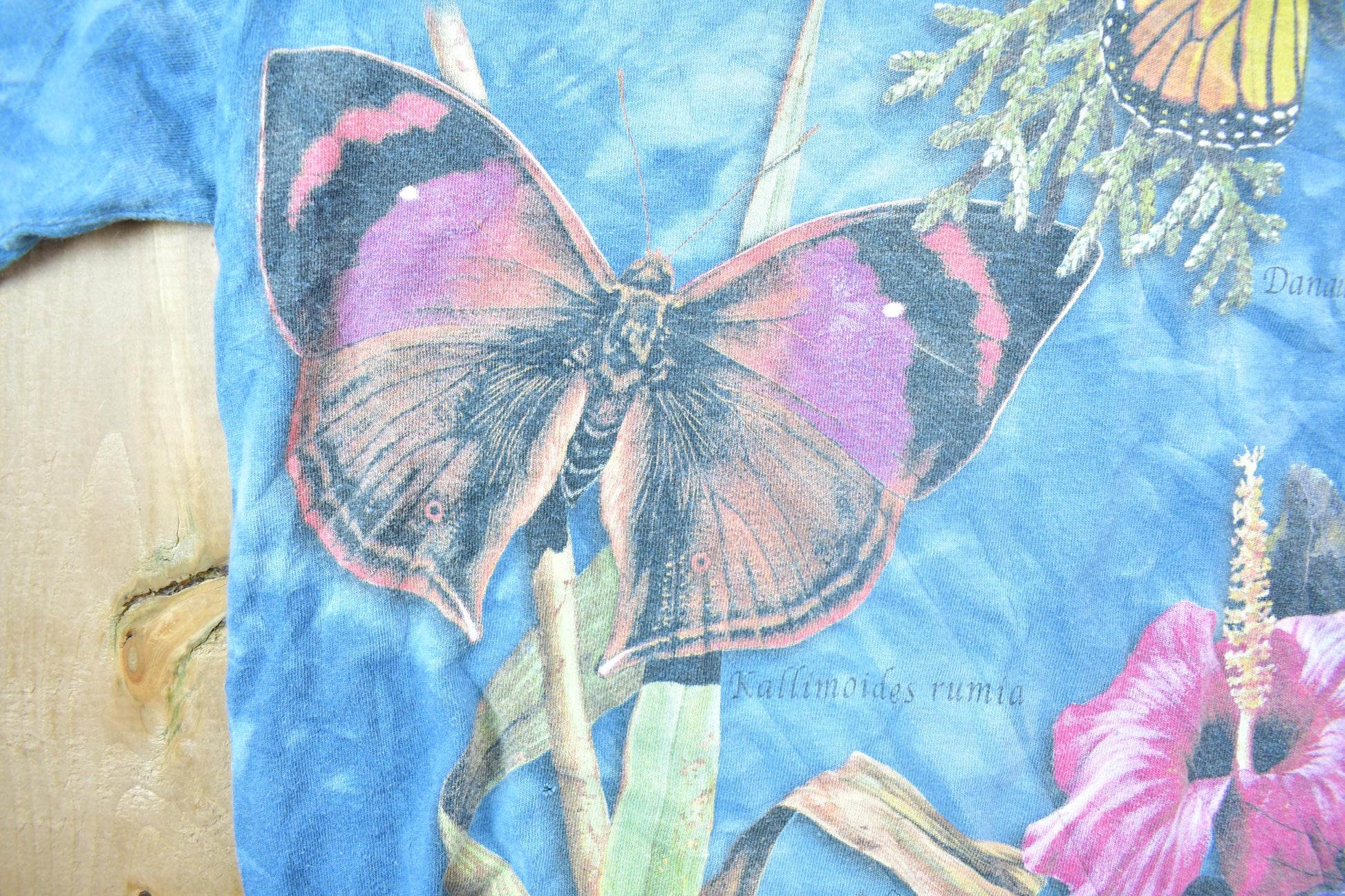 Vintage 1990s Butterfly Palace T Shirt Men's Medium from propervintagecanada