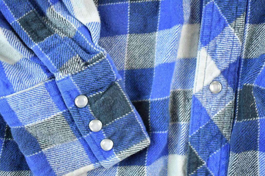 Vintage 1990s Button Up Western Style Shirt Men's Large from propervintagecanada