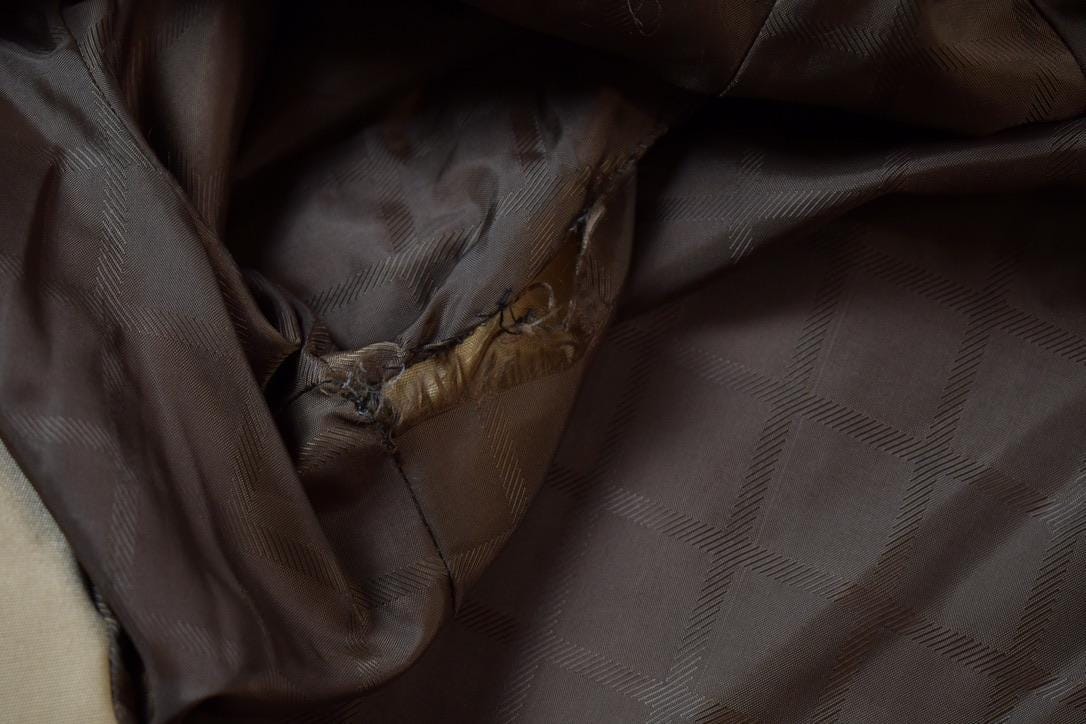 Vintage 1990s C&A Made in England Single Breasted Trench Coat Men's 38R from propervintagecanada