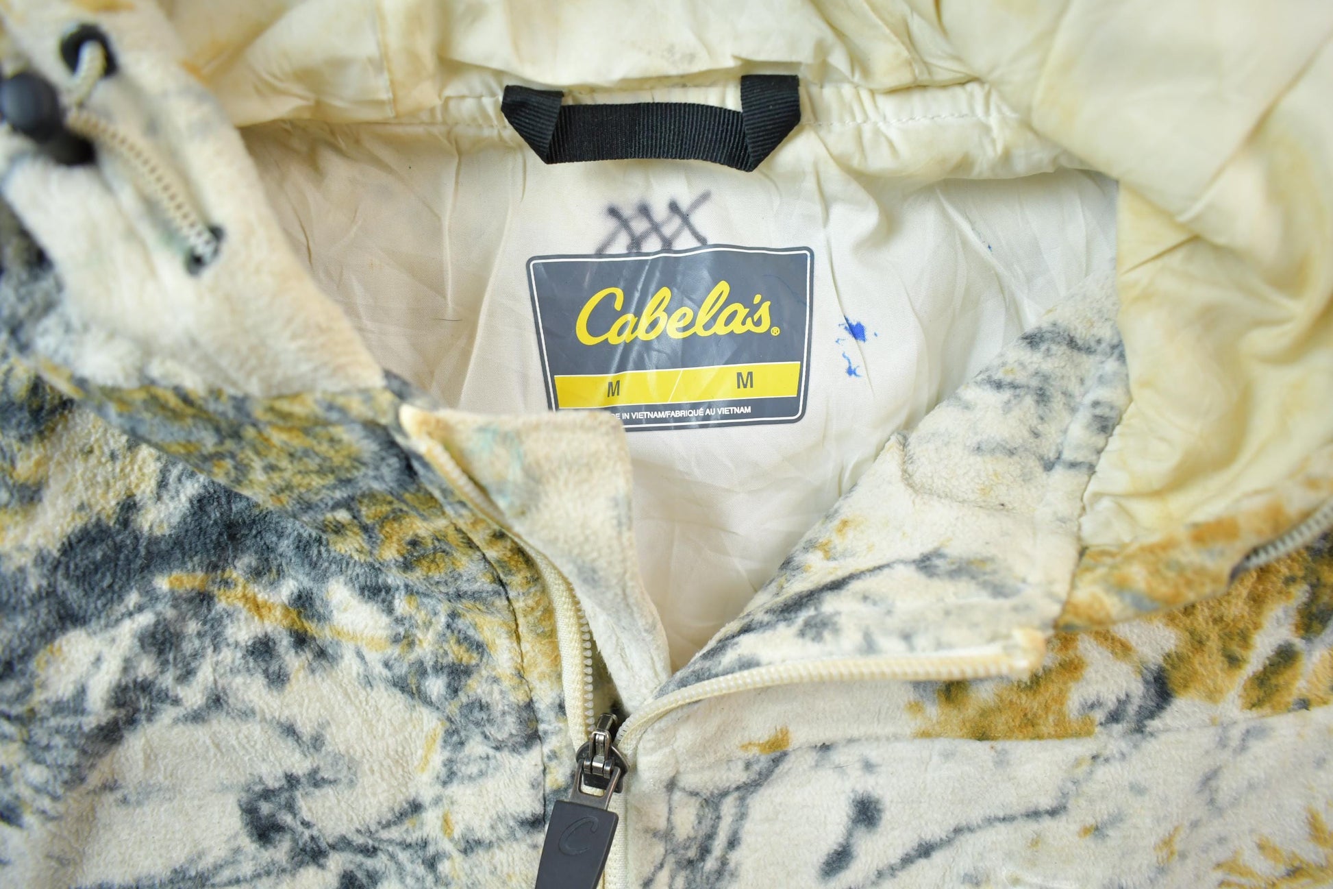 Vintage 1990s Cabela's Camo Fleece Hoodie Sweater Men's Medium from propervintagecanada
