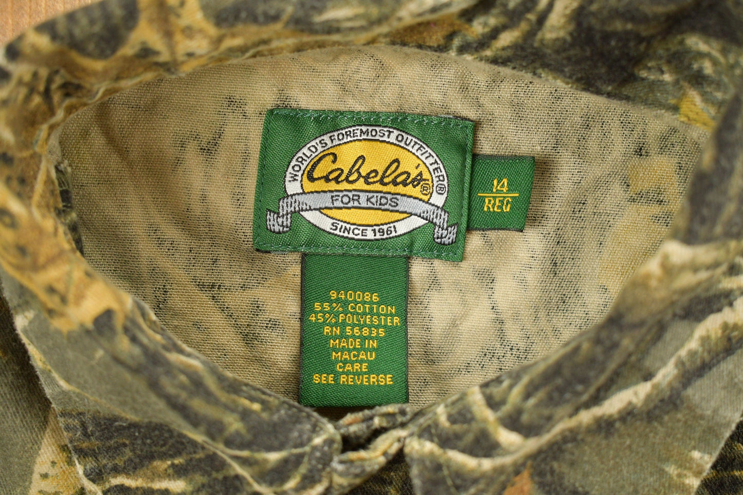 Vintage 1990s Cabela's For Kids Tree Camouflage Button Up Shirt Youth XL from propervintagecanada