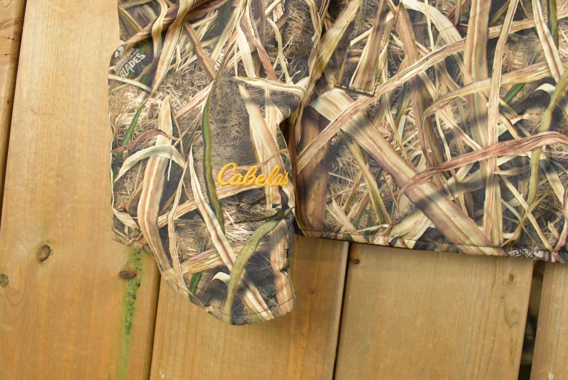 Vintage 1990s Cabela's Tree Camo Reversible Jacket Men's XL from propervintagecanada