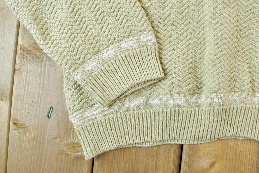 Vintage 1990s Cabelas For Women Lake House Chunky Knit Crewneck Sweater Women's M from propervintagecanada