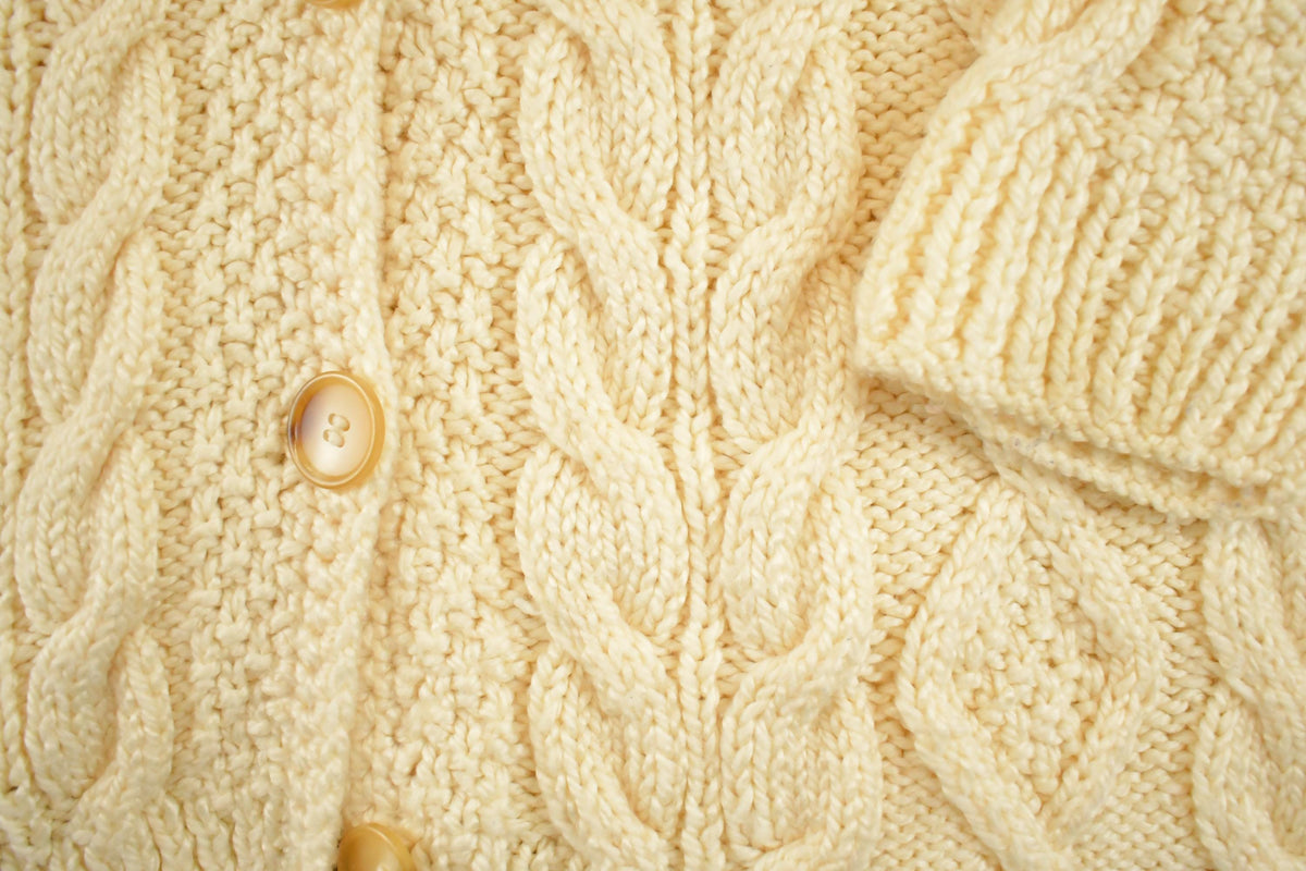 Vintage 1990s Cable Knit Wool Cardigan Sweater Women's L from propervintagecanada