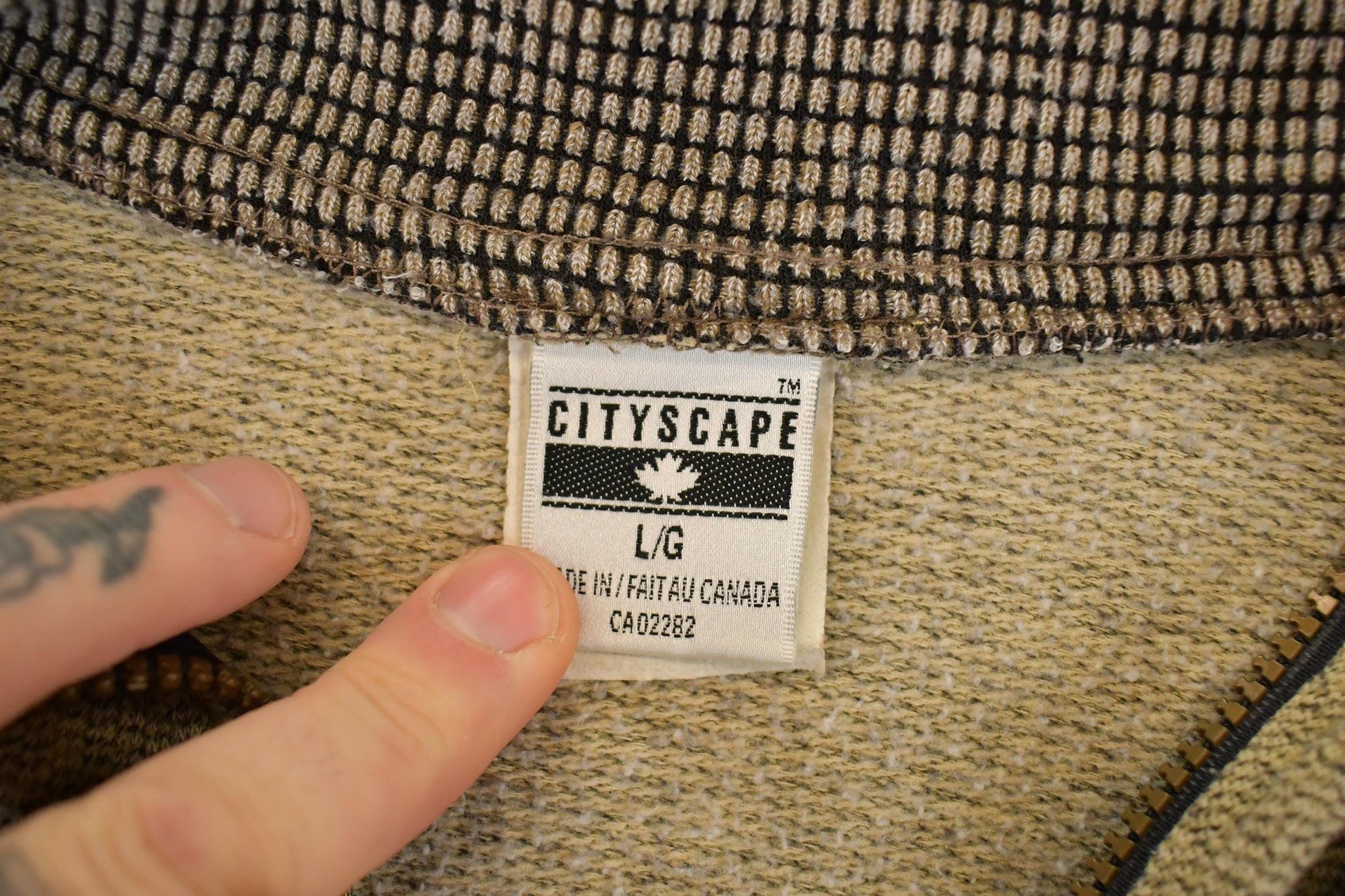Vintage 1990s Calgary Canada Quarter Button Knit Sweater Men's L / Made In Canada / 90s Knitted Sweatshirt / Vintage Preppy Knits from propervintagecanada