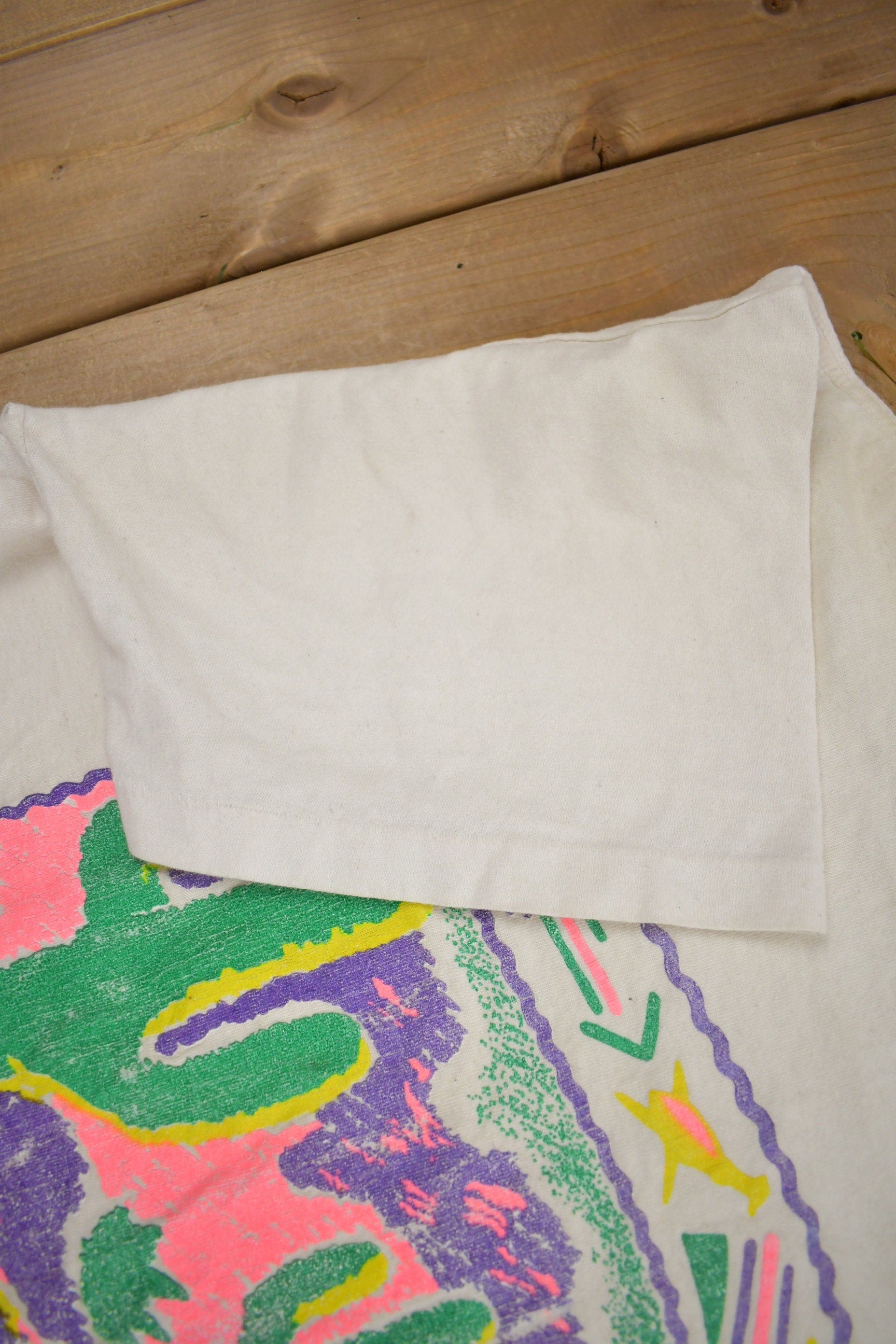 Vintage 1990s California Cactus Graphic Souvenir T Shirt Men's XL from propervintagecanada