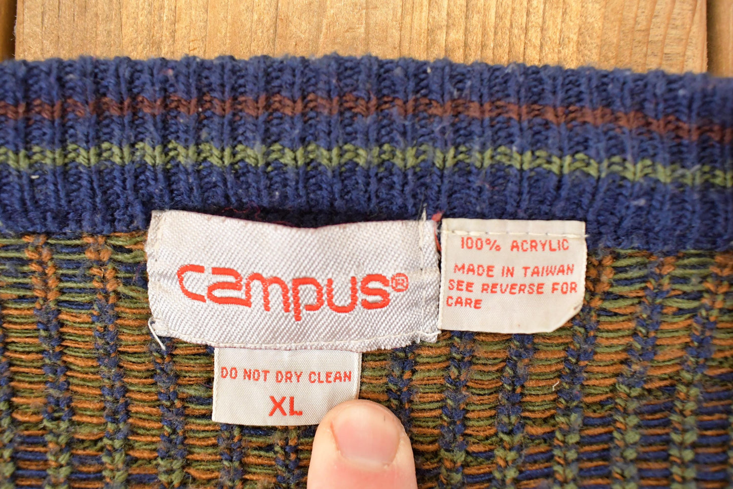 Vintage 1990s Campus Abstract Knit Cardigan Sweater Men's L from propervintagecanada