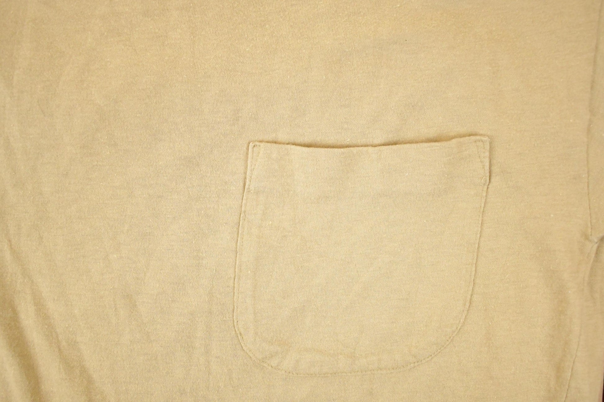Vintage 1990s Campus Souvenir Pocket T-Shirt Men's S from propervintagecanada
