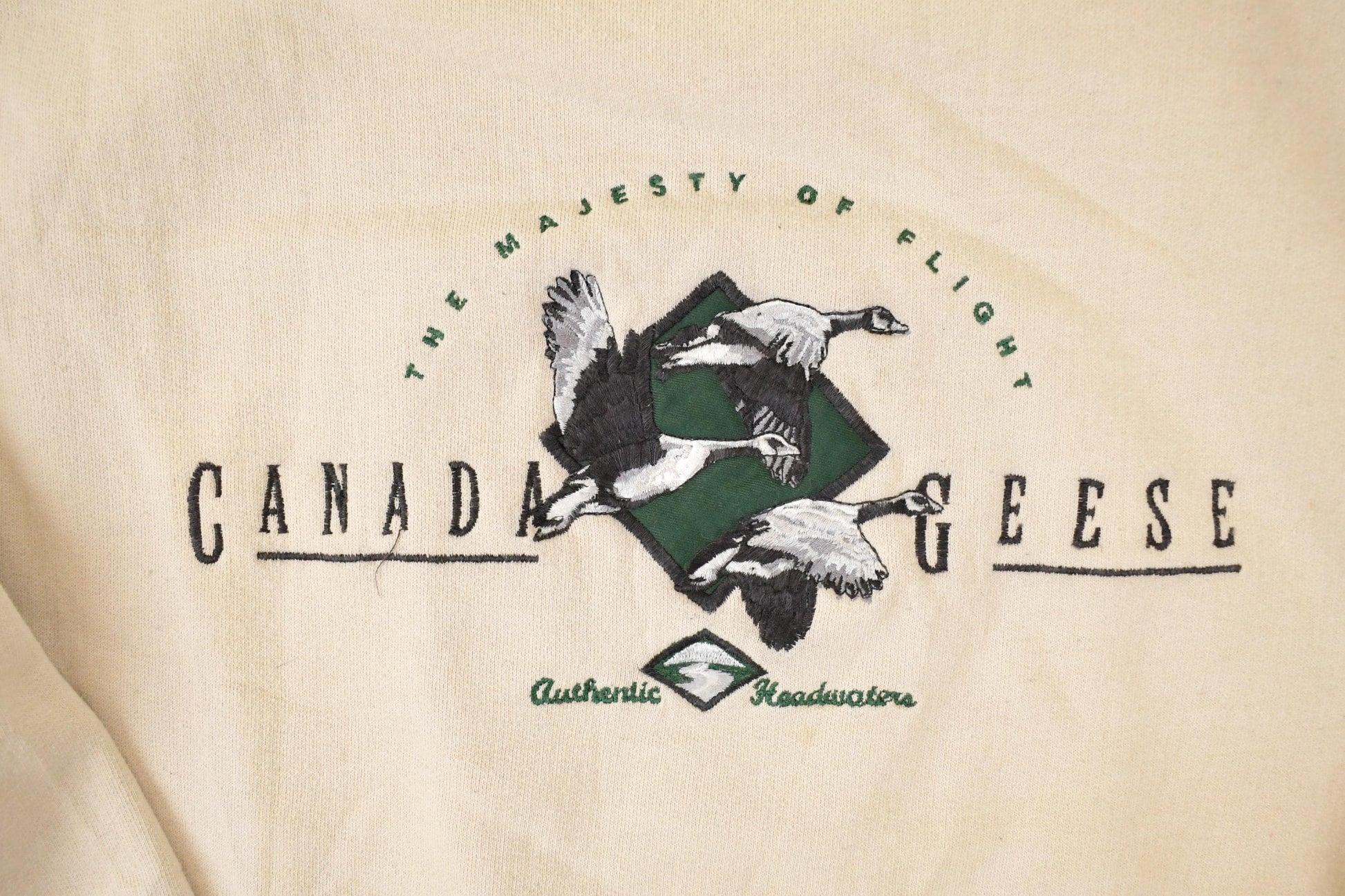 Vintage 1990s Canada Geese Embroidered Heavyweight Crewneck Sweatshirt Mens L from propervintagecanada