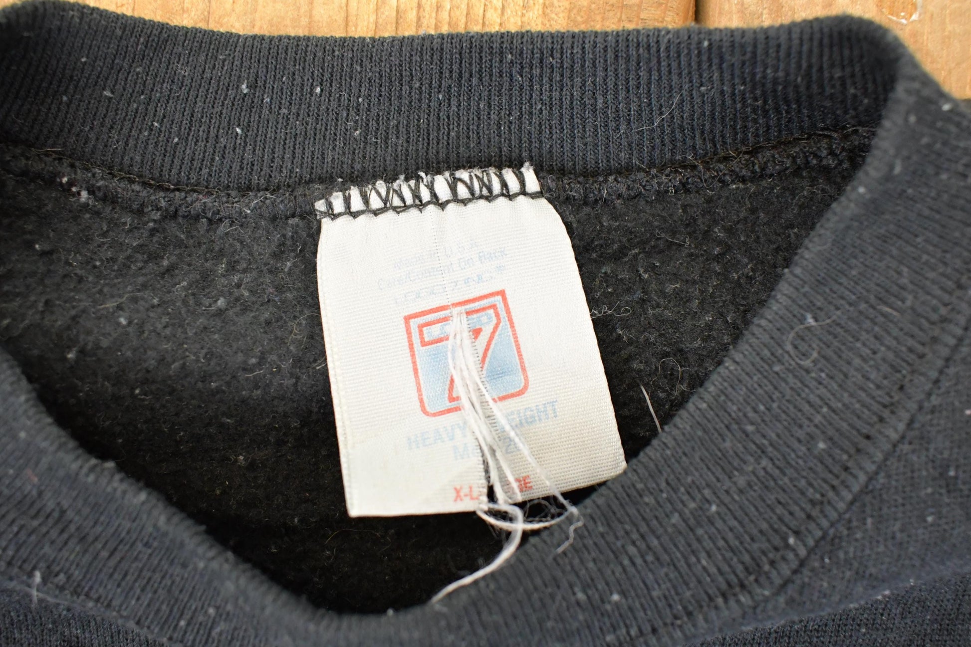 Vintage 1990s Cape Cod Logo 7 Graphic Print Crewneck Sweatshirt Men's L from propervintagecanada