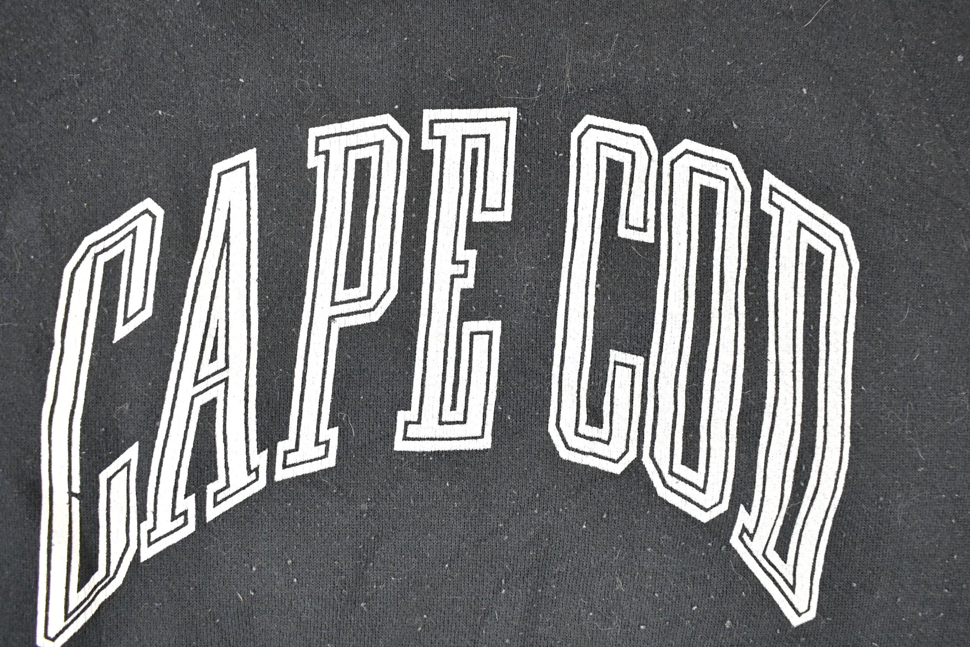 Vintage 1990s Cape Cod Logo 7 Graphic Print Crewneck Sweatshirt Men's L from propervintagecanada