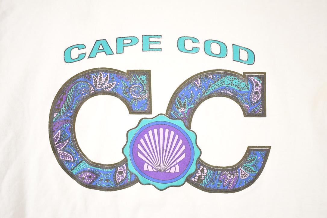 Vintage 1990s Cape Cod Souvenir Shells Travel T-Shirt Men's M from propervintagecanada