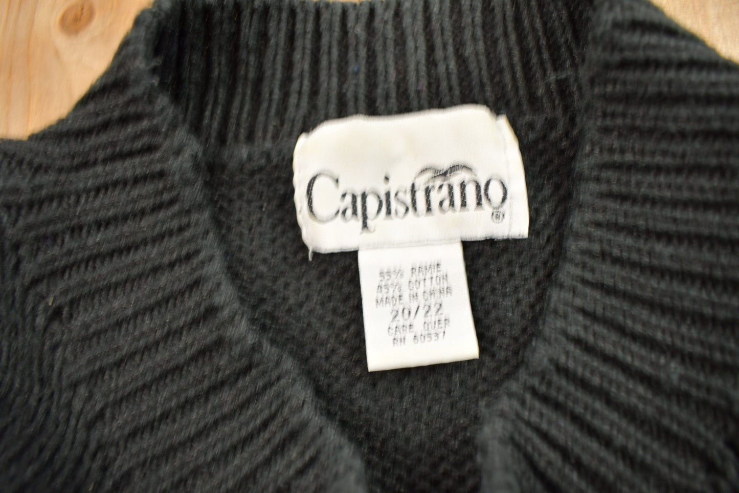 Vintage 1990s Capistrano Floral Embroidered Knitted Sweater Women's XL from propervintagecanada