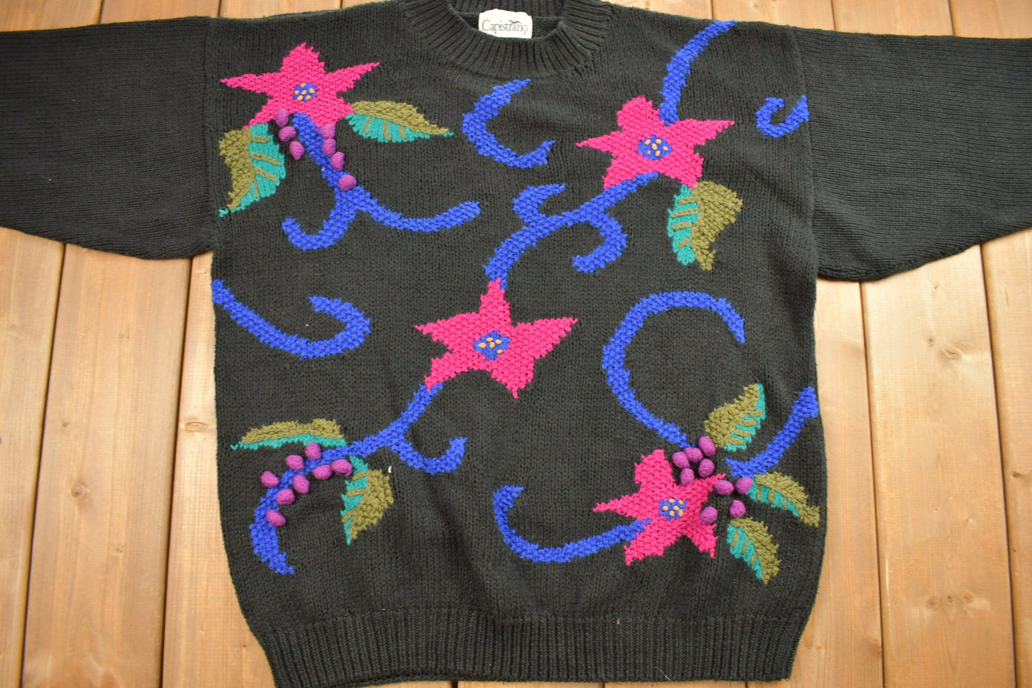 Vintage 1990s Capistrano Floral Embroidered Knitted Sweater Women's XL from propervintagecanada