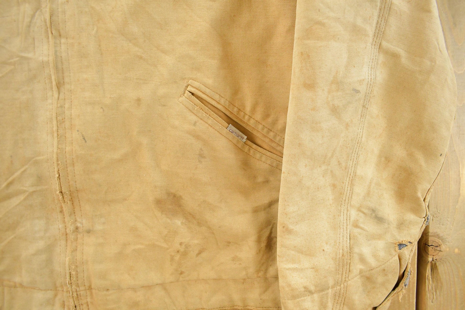 Vintage 1990s Carhartt Blanket Lined Detroit Jacket Men's Large from propervintagecanada