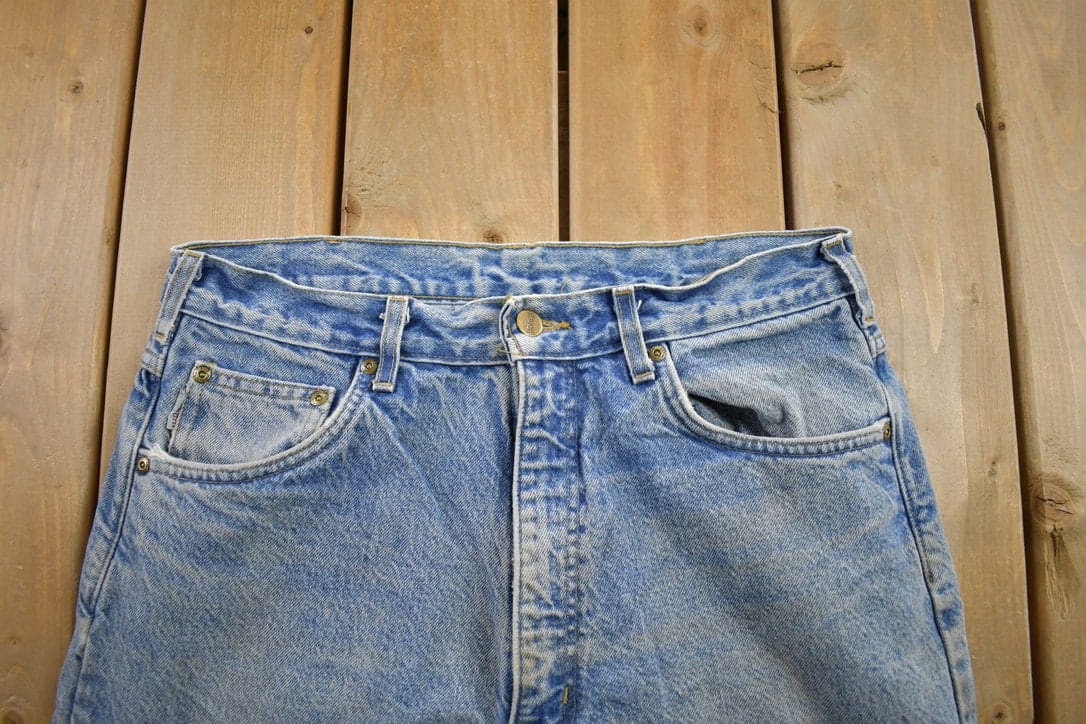 Vintage 1990s Carhartt Blanket Lined Work Pants Men's 34 x 36 from propervintagecanada