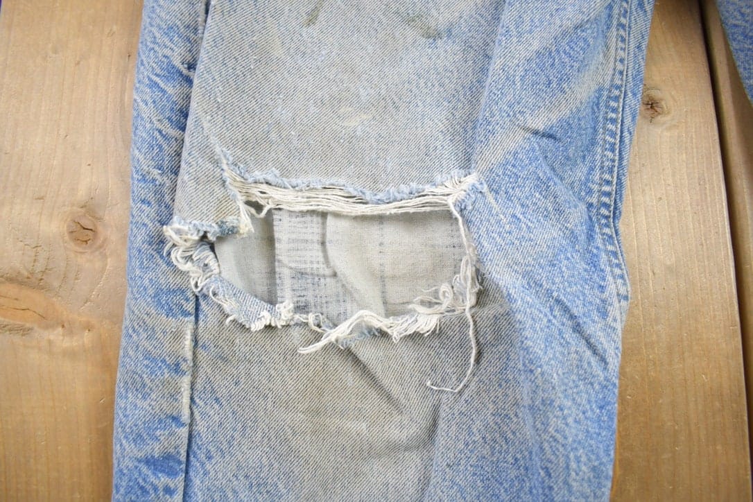 Vintage 1990s Carhartt Blanket Lined Work Pants Men's 36 x 31 from propervintagecanada
