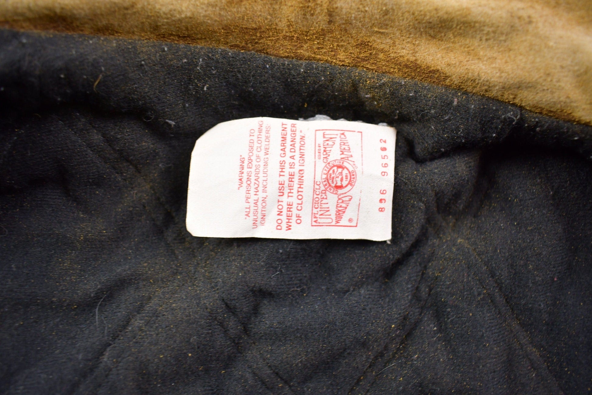 Vintage 1990s Carhartt Diomond Quilt Lined Chore Coat Men's 2XL from propervintagecanada