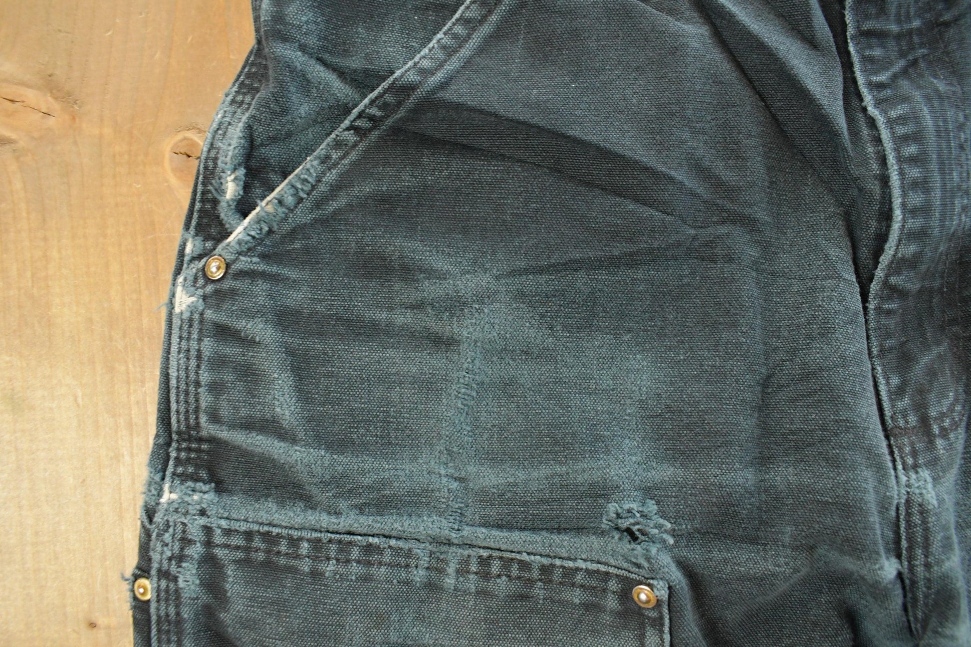 Vintage 1990s Carhartt Distressed Sun Faded Double Knee Pants Men's 31 x 32 from propervintagecanada