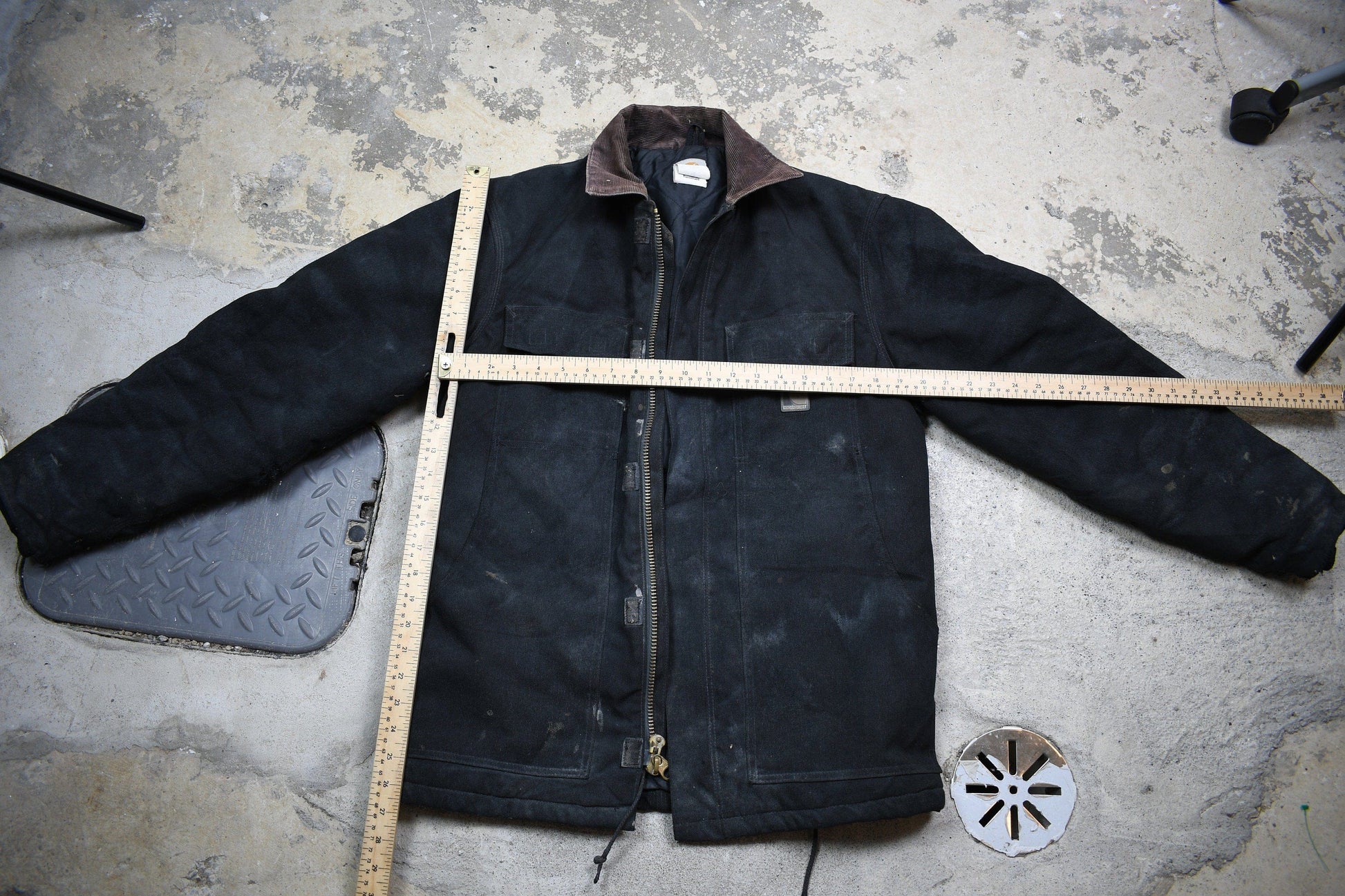 Vintage 1990s Carhartt Full Zip Workwear Chore Coat / Streetwear Fashion / 80s 90s Denim / Canvas Bomber Jacket / Distressed Carhartt from propervintagecanada