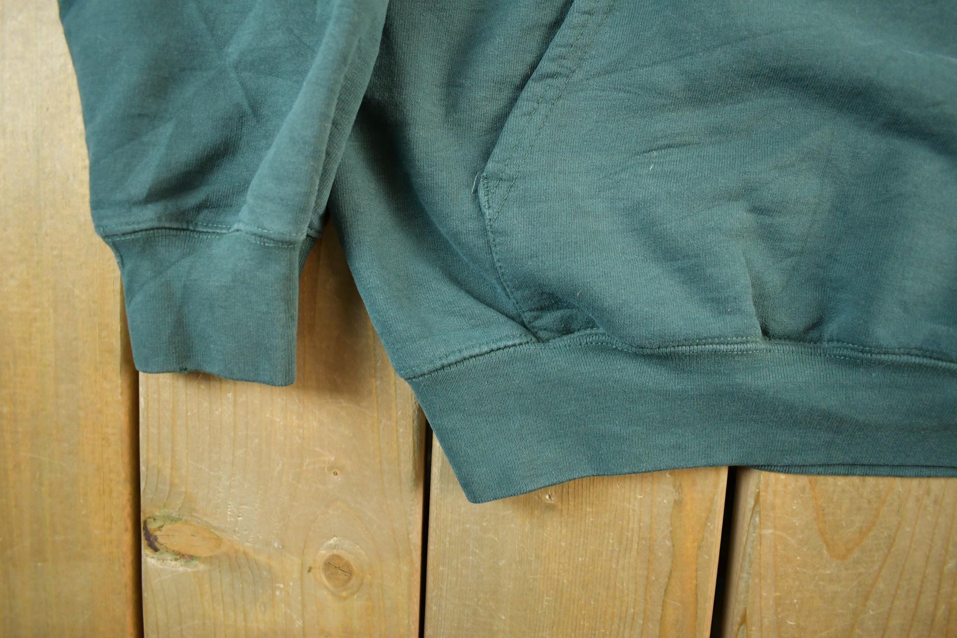 Vintage 1990s Carhartt Hoodie Sweatshirt Men's Large from propervintagecanada