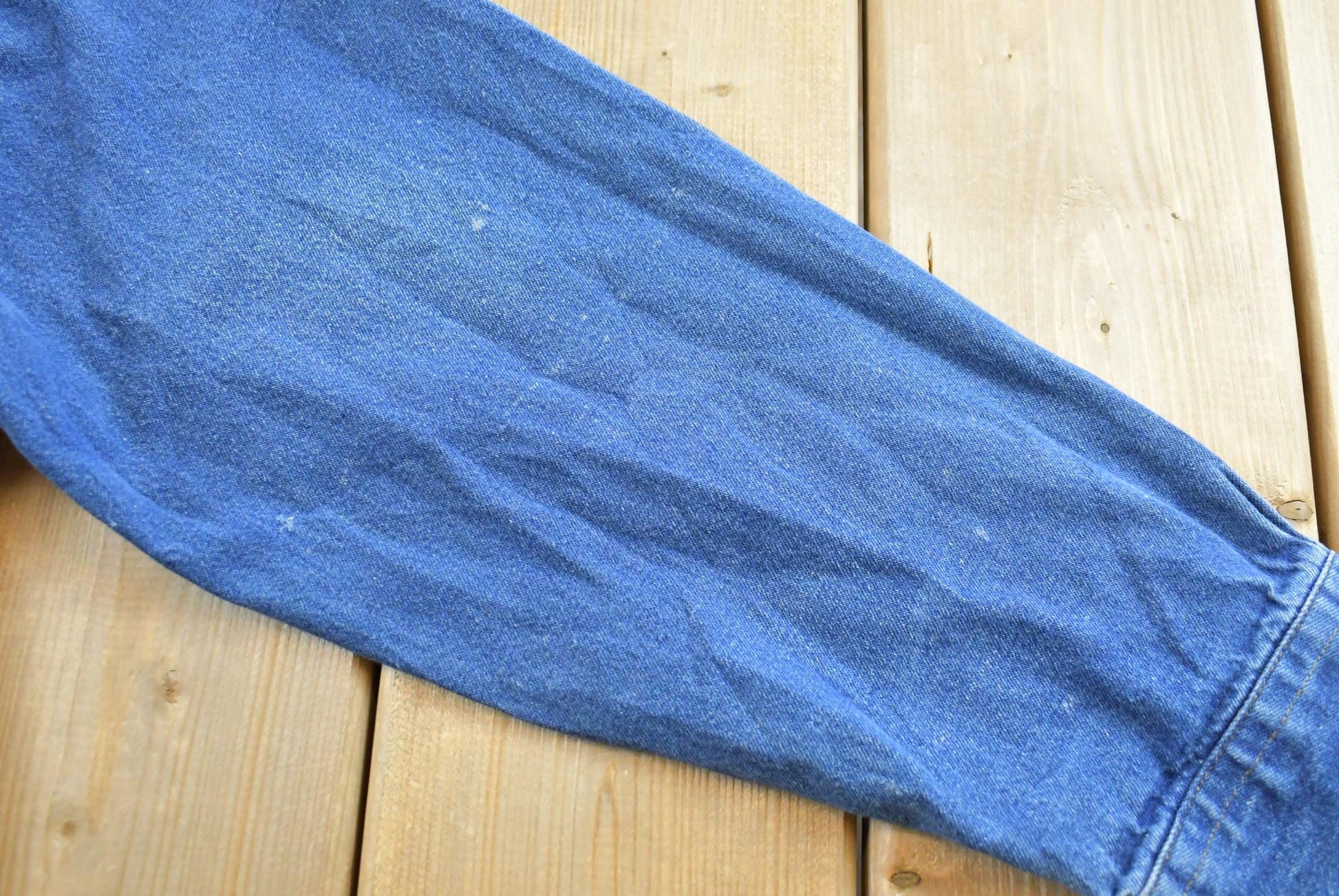 Vintage 1990s Carhartt Western Work Button Up Shirt Mens L from propervintagecanada
