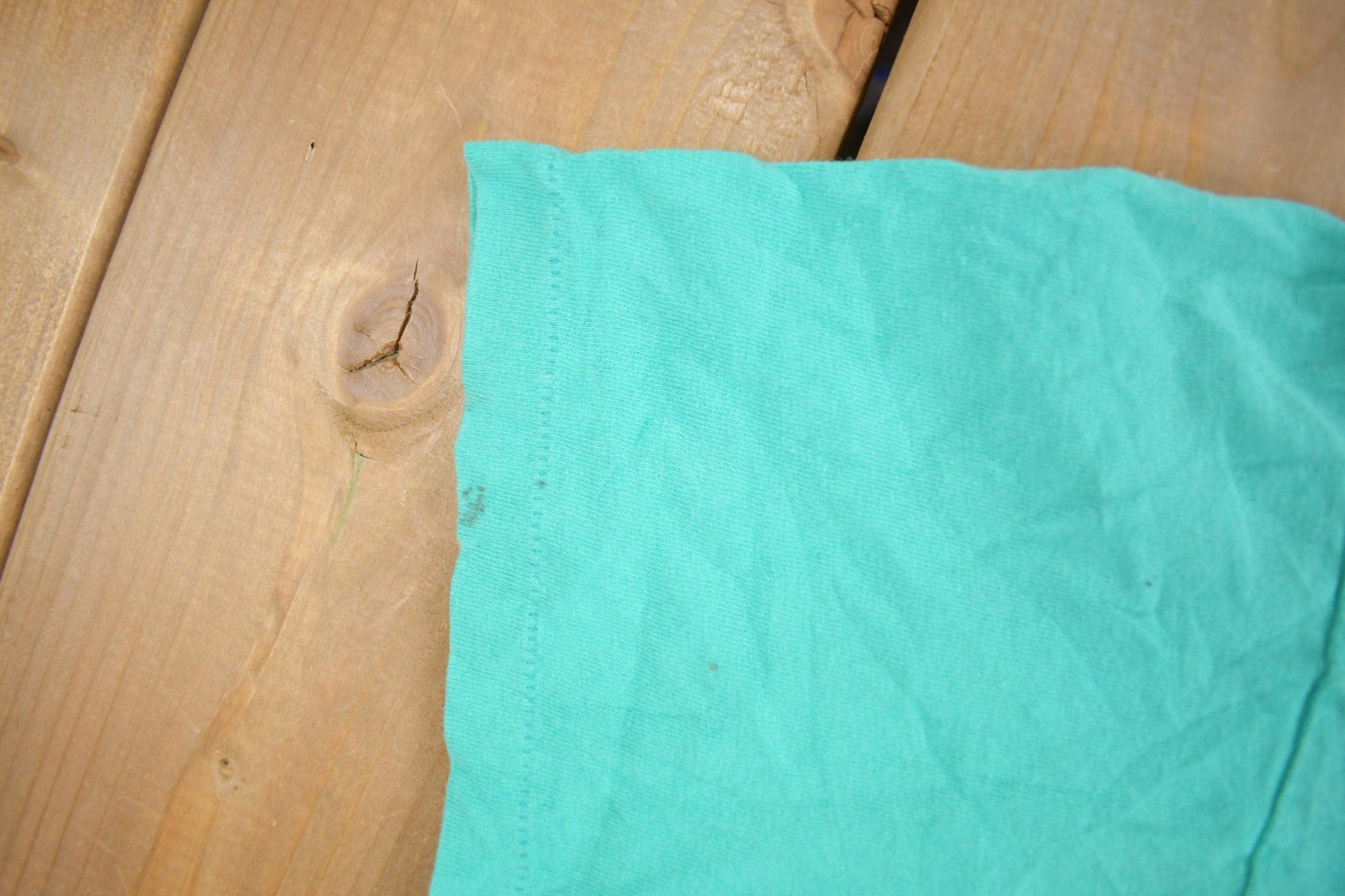 Vintage 1990s Carolina Sunflower Graphic Souvenir T Shirt Men's Medium from propervintagecanada