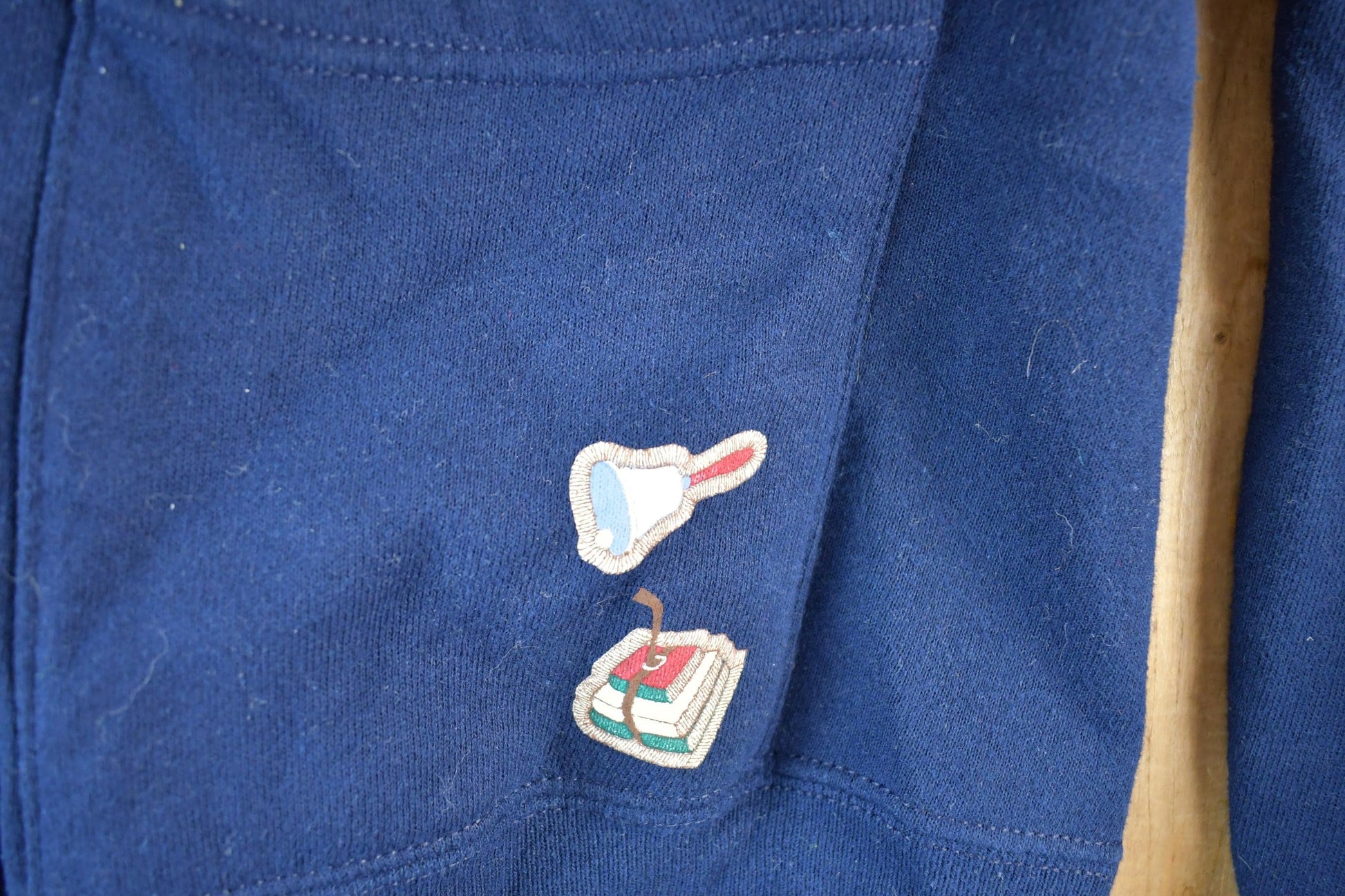 Vintage 1990s Cartoon Schoolhouse Cardigan Sweatshirt Mens L from propervintagecanada