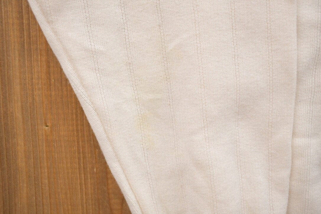 Vintage 1990s Casual News Blank White Crewneck Sweatshirt Men's Medium from propervintagecanada