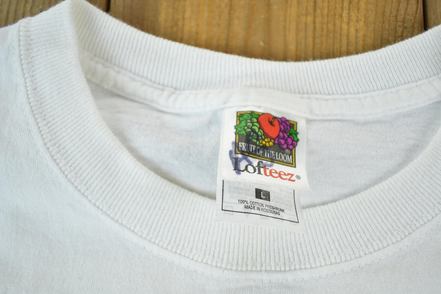 Vintage 1990s Catfish Bend Casinos Souvenir Single Stitch Graphic Print T-Shirt Men's Large from propervintagecanada