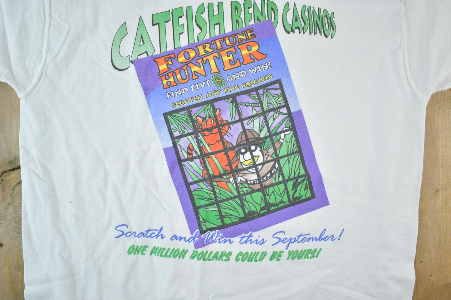 Vintage 1990s Catfish Bend Casinos Souvenir Single Stitch Graphic Print T-Shirt Men's Large from propervintagecanada