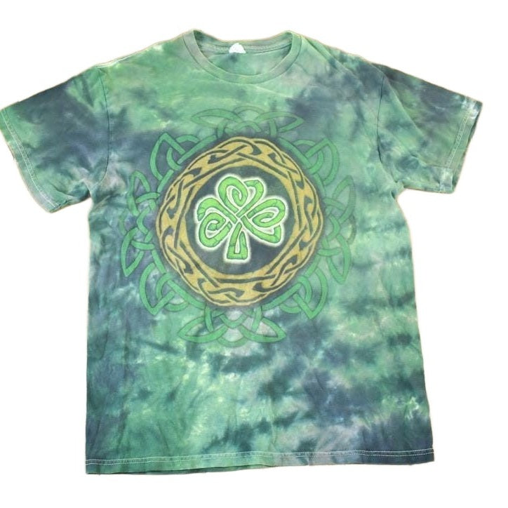 Vintage 1990s Celtic Shamrock Souvenir Single Stitch Graphic Print T-Shirt Men's Small from propervintagecanada
