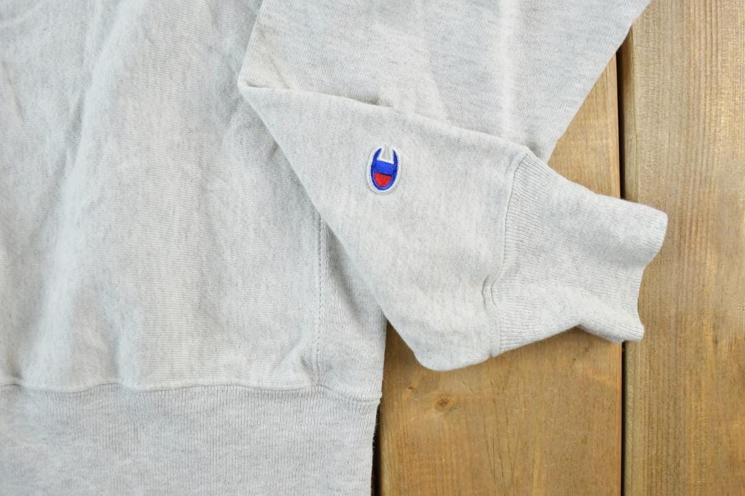 Vintage 1990s Champion Reverse Weave Minnesota University Sweatshirt Men's Medium from propervintagecanada