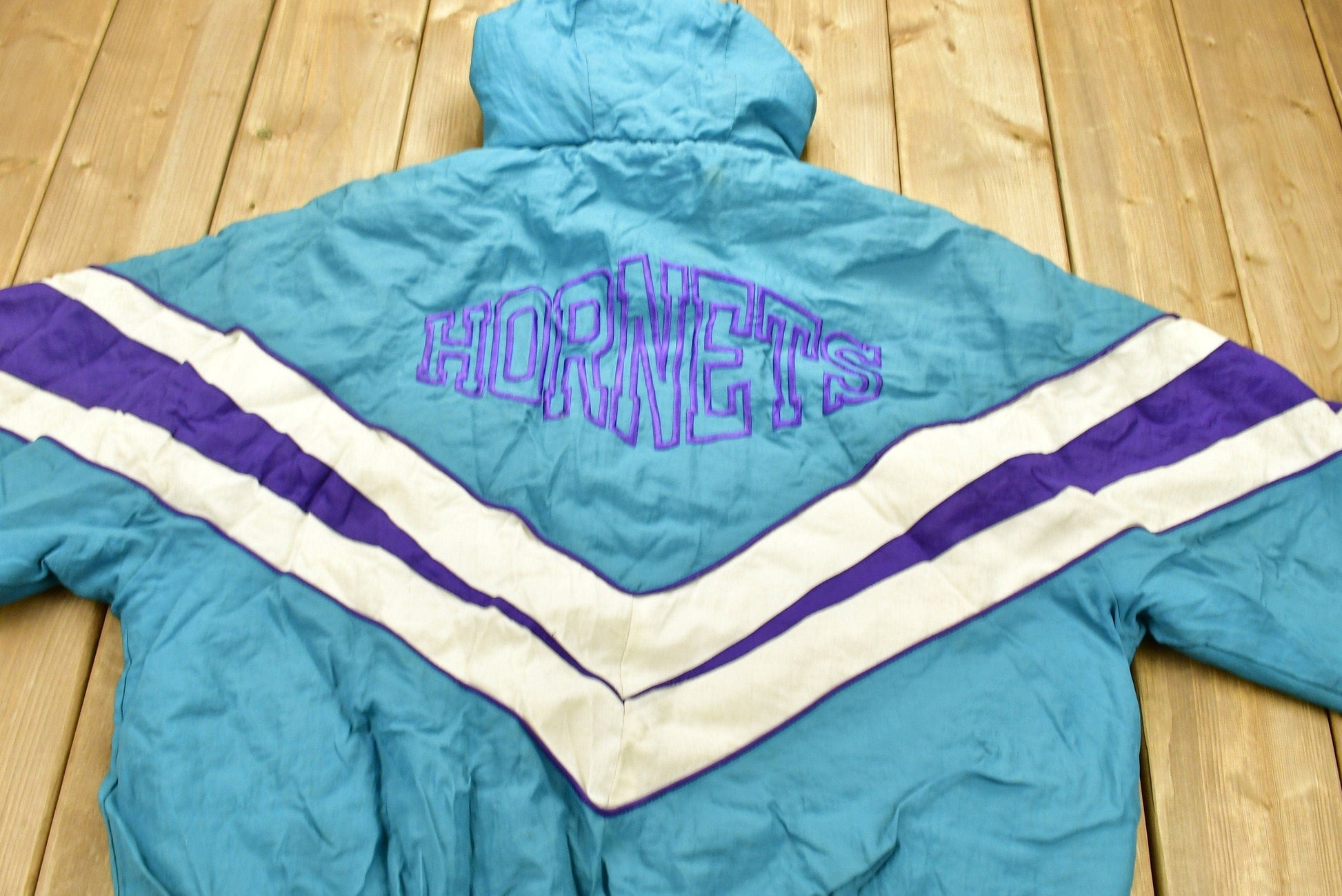 Vintage 1990s Charlotte Hornets NBA Distressed Anorak Puffer Jacket Men's XL from propervintagecanada
