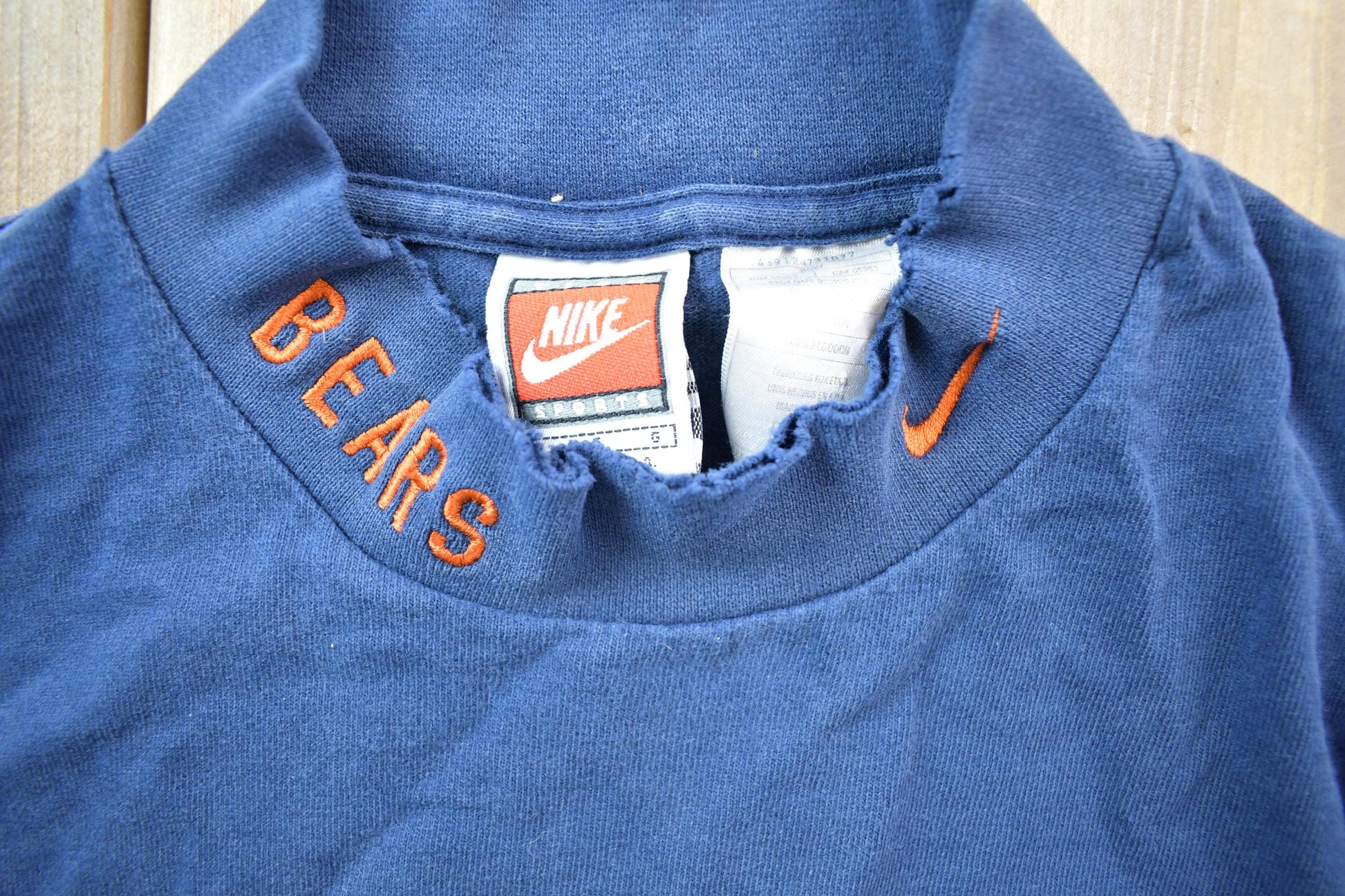 Vintage 1990s Chicago Bears Nike NFL Crewneck Sweatshirt Men's Large from propervintagecanada