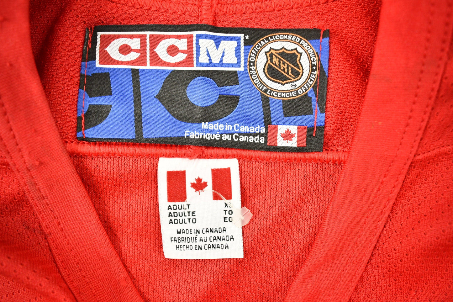 Vintage 1990s Chicago Black Hawks NHL Hockey Jersey Men's Large from propervintagecanada