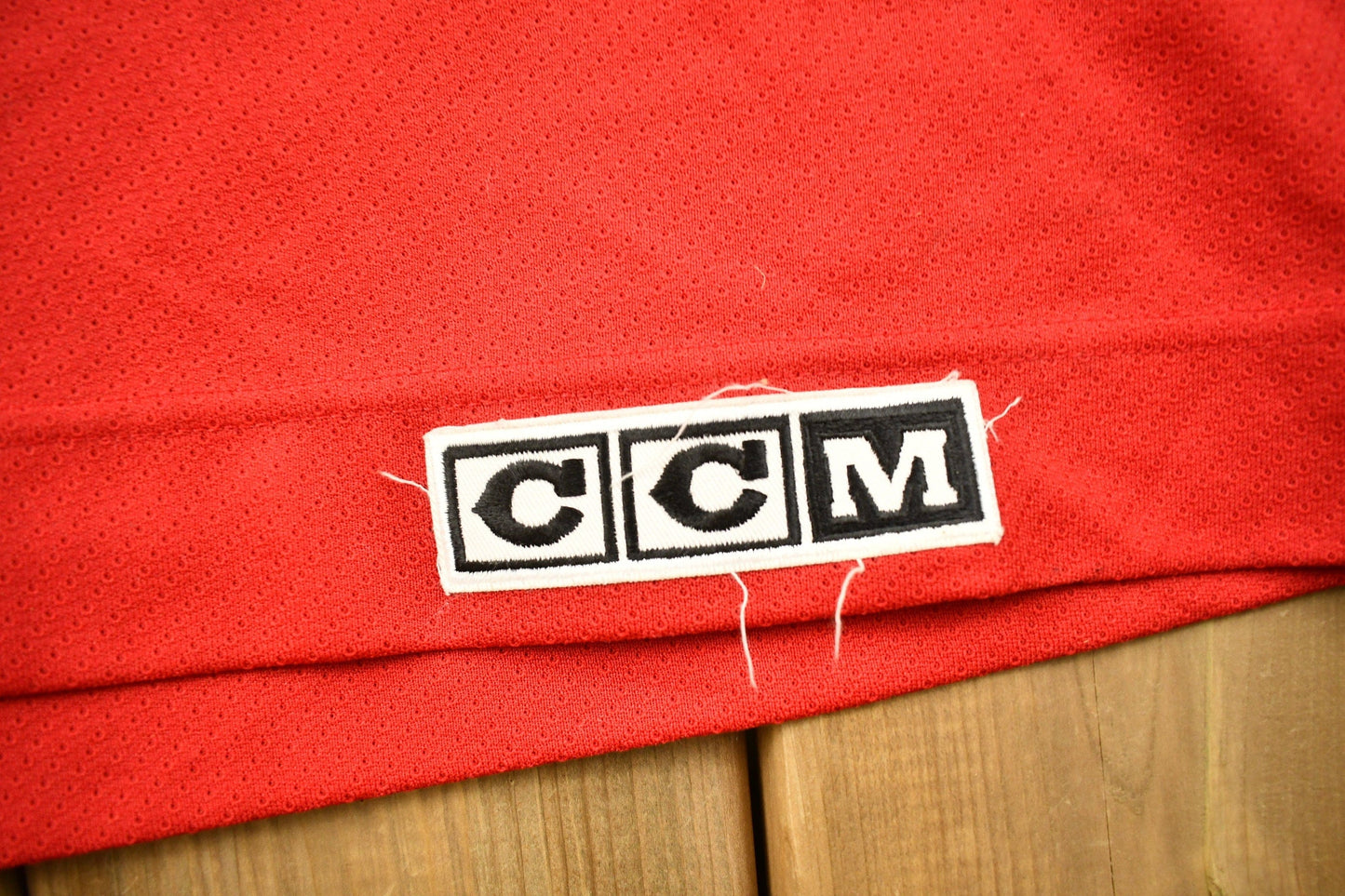 Vintage 1990s Chicago Black Hawks NHL Hockey Jersey Men's Large from propervintagecanada