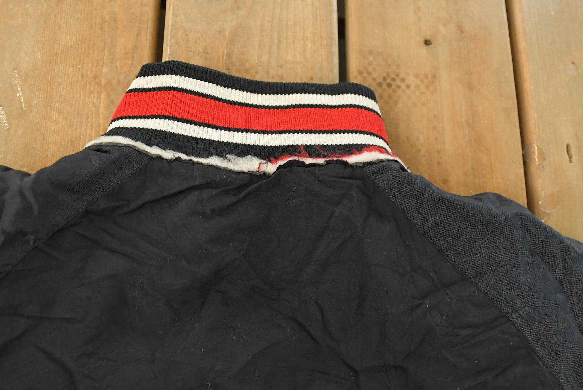 Vintage 1990s Chicago Blackhawks NHL Starter Anorak Jacket Youth XL Men's XL from propervintagecanada