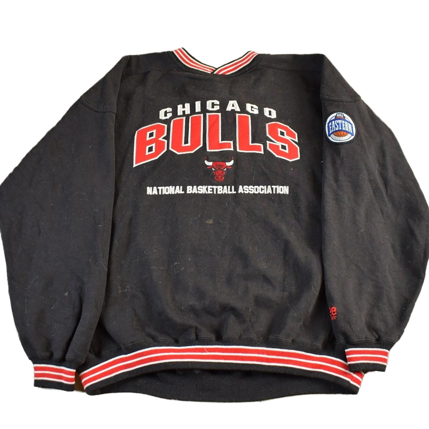 Vintage 1990s Chicago Bulls NBA Embroidered Crewneck Sweatshirt Men's Large from propervintagecanada